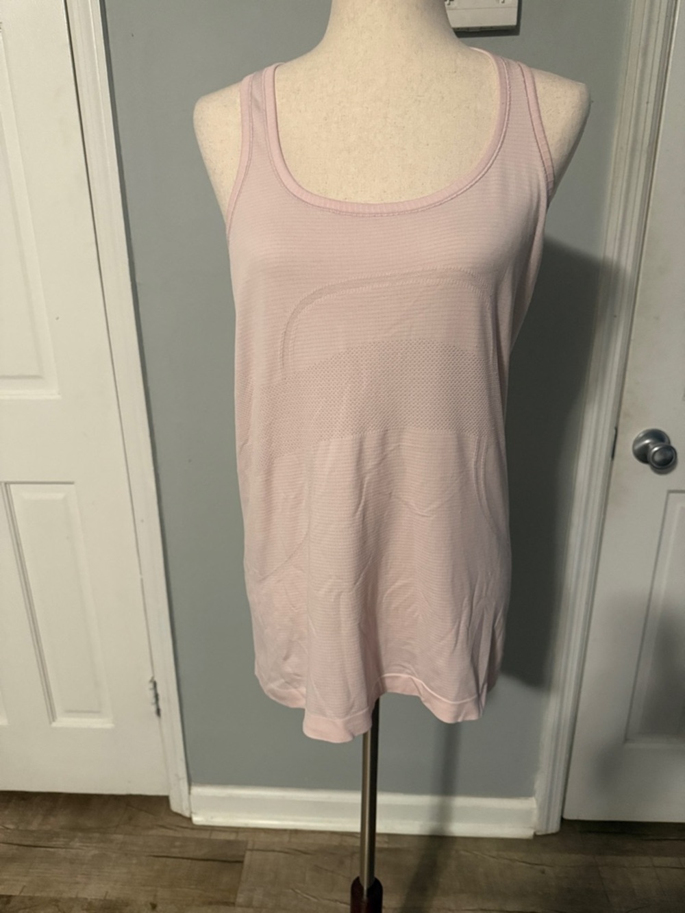 Lululemon Scoop Neck Tank Top